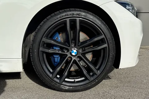 PY67JSU BMW 3 Series 2.0 320d M Sport Shadow Edition xDrive Euro 6 (s/s) 4dr Thumbnail #11