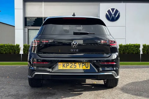KP25YPU Volkswagen Golf 1.5 TSI 272 GTE eHybrid 5dr DSG ⭐Head-up display | Panoramic sunroof⭐ Thumbnail #5