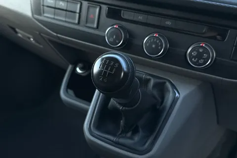 DG74EAX Volkswagen Transporter 2.0 TDI 110 Highline Van Thumbnail #23