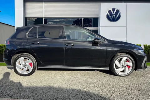 KP25NNT Volkswagen Golf 1.5 TSI 272 GTE eHybrid 5dr DSG Thumbnail #4