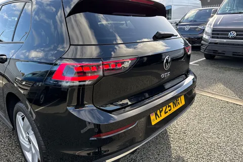 KP25NNT Volkswagen Golf 1.5 TSI 272 GTE eHybrid 5dr DSG Thumbnail #8
