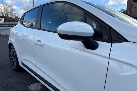 BU71YMZ Renault Clio 1.0 TCe Iconic Euro 6 (s/s) 5dr Thumbnail #28