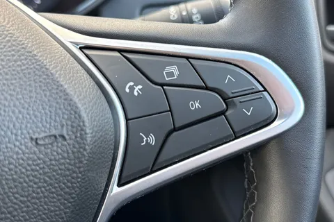 BU71YMZ Renault Clio 1.0 TCe Iconic Euro 6 (s/s) 5dr Thumbnail #37