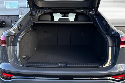 Audi Sq6 E-Tron 100kWh S Edition 1 Sportback Auto quattro 5dr Thumbnail #7