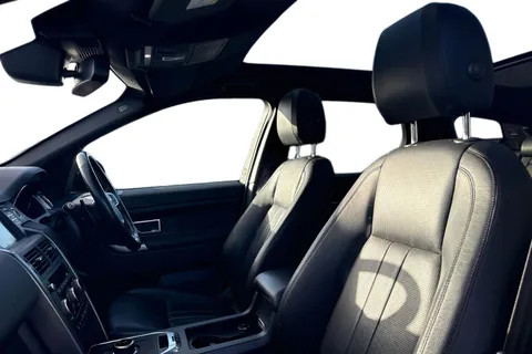 DU68YWR Land Rover Discovery Sport 2.0 TD4 Landmark Auto 4WD Euro 6 (s/s) 5dr Thumbnail #11