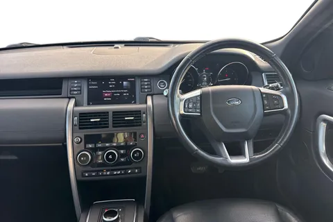 DU68YWR Land Rover Discovery Sport 2.0 TD4 Landmark Auto 4WD Euro 6 (s/s) 5dr Thumbnail #13