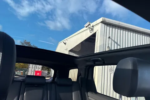 DU68YWR Land Rover Discovery Sport 2.0 TD4 Landmark Auto 4WD Euro 6 (s/s) 5dr Thumbnail #43