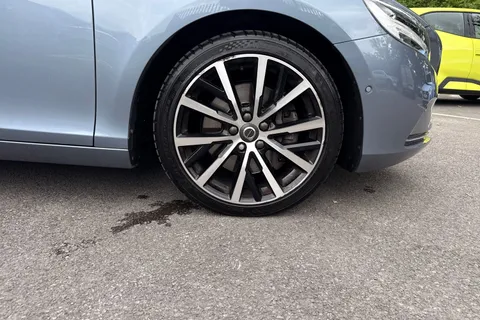 KV69OCB Volvo V40 1.5 T3 Inscription Edition Auto Euro 6 (s/s) 5dr Thumbnail #7