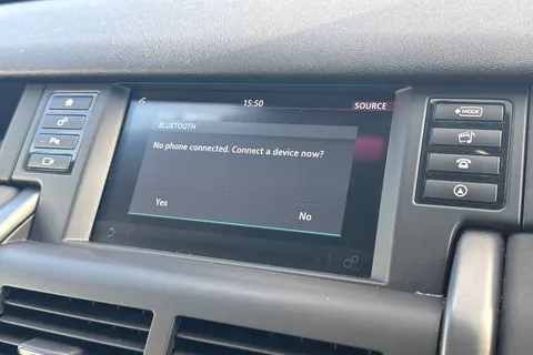 DU68YWR Land Rover Discovery Sport 2.0 TD4 Landmark Auto 4WD Euro 6 (s/s) 5dr Thumbnail #50