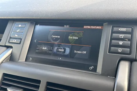 DU68YWR Land Rover Discovery Sport 2.0 TD4 Landmark Auto 4WD Euro 6 (s/s) 5dr Thumbnail #51