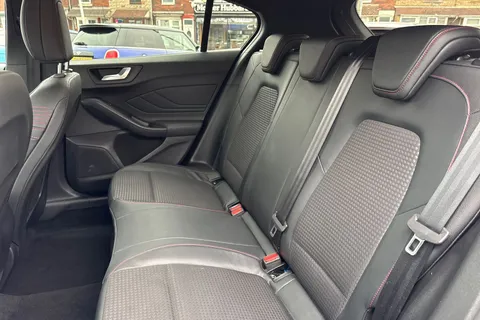 BX21ZBG Ford Focus 1.0T EcoBoost MHEV ST-Line X Edition Euro 6 (s/s) 5dr Thumbnail #15