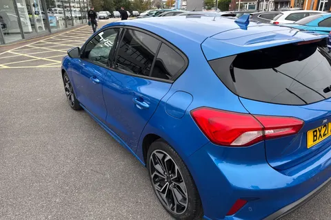 BX21ZBG Ford Focus 1.0T EcoBoost MHEV ST-Line X Edition Euro 6 (s/s) 5dr Thumbnail #32