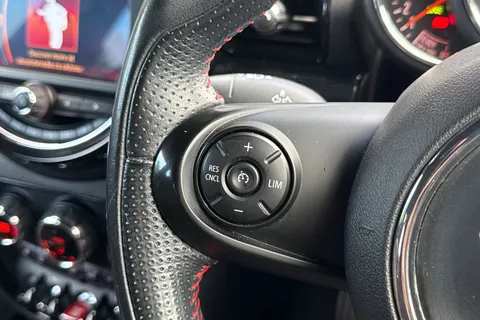 32 of 52 for MINI CLUBMAN 1.5 Cooper Sport 6dr