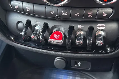 41 of 52 for MINI CLUBMAN 1.5 Cooper Sport 6dr