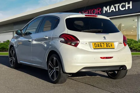 DA67BGV PEUGEOT 208 1.2 PureTech GT Line Euro 6 (s/s) 5dr Thumbnail #3