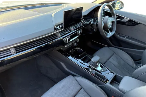 KN74RHK Audi A4 Avant Avant Black Edition 35 TDI  163 PS S tronic Thumbnail #16