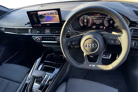 KN74RHK Audi A4 Avant Avant Black Edition 35 TDI  163 PS S tronic Thumbnail #19