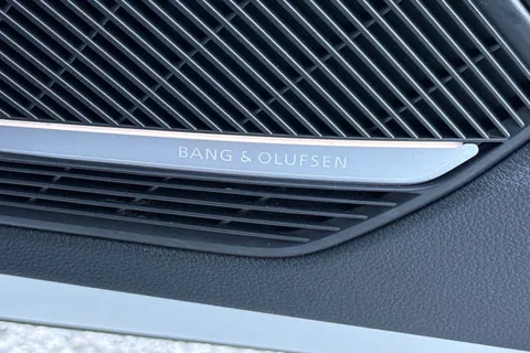 KN74RHK Audi A4 Avant Avant Black Edition 35 TDI  163 PS S tronic Thumbnail #26