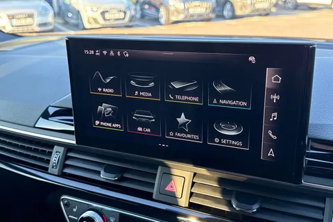 KN74RHK Audi A4 Avant Avant Black Edition 35 TDI  163 PS S tronic Thumbnail #35