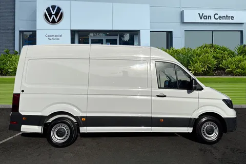 DE24ZGO Volkswagen Crafter 2.0 TDI 140PS Commerce Plus High Roof Van Thumbnail #3