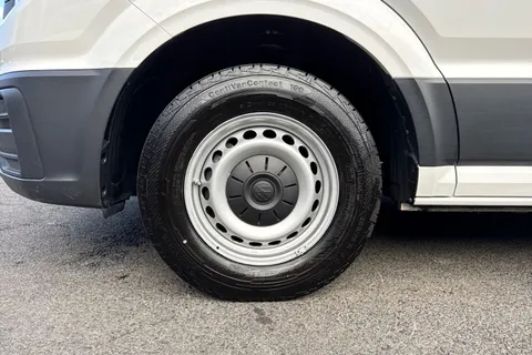 DE24ZGO Volkswagen Crafter 2.0 TDI 140PS Commerce Plus High Roof Van Thumbnail #9