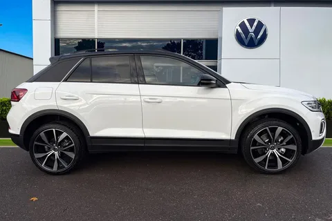  Volkswagen T-Roc 1.0 TSI Style Design Euro 6 (s/s) 5dr Thumbnail #4