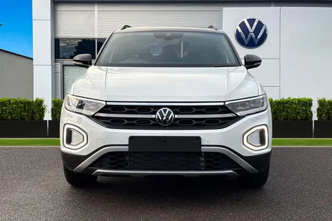  Volkswagen T-Roc 1.0 TSI Style Design Euro 6 (s/s) 5dr Thumbnail #6