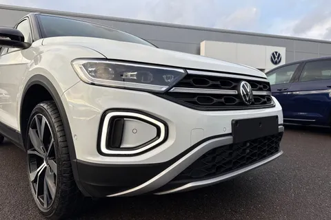  Volkswagen T-Roc 1.0 TSI Style Design Euro 6 (s/s) 5dr Thumbnail #9