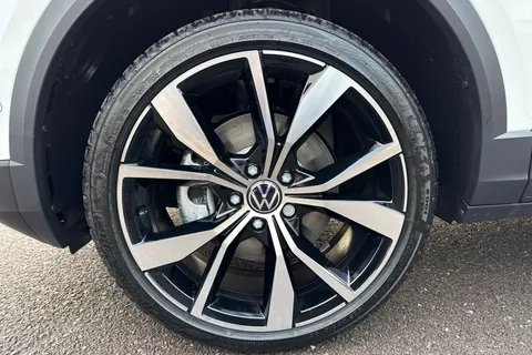  Volkswagen T-Roc 1.0 TSI Style Design Euro 6 (s/s) 5dr Thumbnail #11