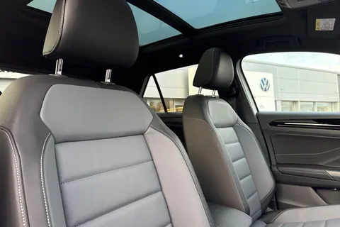  Volkswagen T-Roc 1.0 TSI Style Design Euro 6 (s/s) 5dr Thumbnail #24