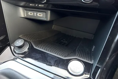  Volkswagen T-Roc 1.0 TSI Style Design Euro 6 (s/s) 5dr Thumbnail #41