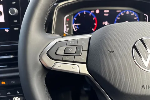  Volkswagen T-Roc 1.0 TSI Style Design Euro 6 (s/s) 5dr Thumbnail #45
