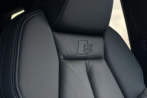 41 of 50 for AUDI Q4 220kW 50 Quattro 82kWh S Line 5dr Auto