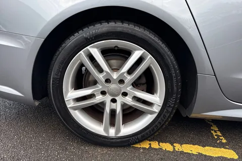 KD16ZPE Audi A6 Saloon 2.0 TDI S line S Tronic quattro Euro 6 (s/s) 4dr Thumbnail #7