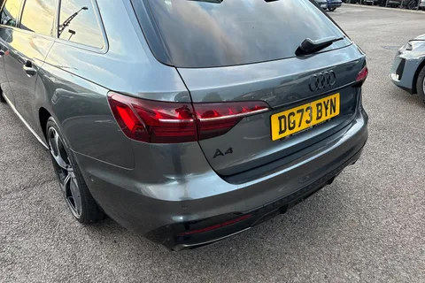 DG73BYN Audi A4 Avant Avant Black Edition 35 TFSI  150 PS S tronic Thumbnail #8