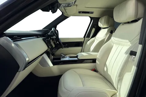  Land Rover Range Rover 3.0 D350 MHEV Autobiography Auto 4WD Euro 6 (s/s) 5dr Thumbnail #4