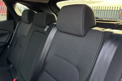 DE71LRJ Nissan Qashqai 1.3 DIG-T MHEV N-Connecta XTRON Euro 6 (s/s) 5dr Thumbnail #20