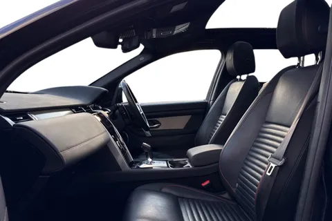 KT23YXM Land Rover Discovery Sport 1.5 P300e Urban Edition 5dr Thumbnail #4