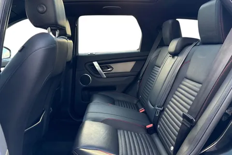 KT23YXM Land Rover Discovery Sport 1.5 P300e Urban Edition 5dr Thumbnail #5