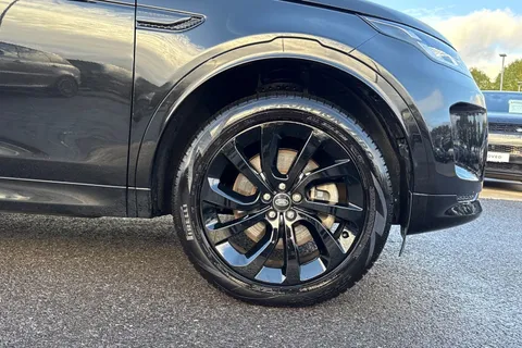 KT23YXM Land Rover Discovery Sport 1.5 P300e Urban Edition 5dr Thumbnail #9