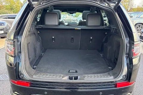 KT23YXM Land Rover Discovery Sport 1.5 P300e Urban Edition 5dr Thumbnail #11