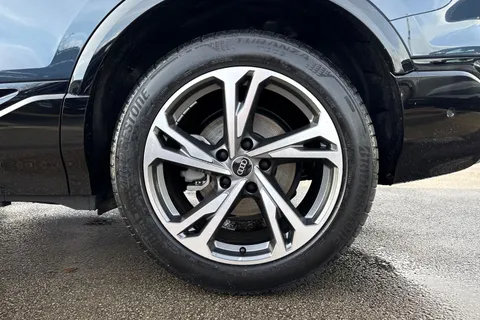  Audi Q6 E-Tron 83kWh S line Auto 5dr Thumbnail #23