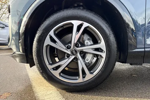  Audi Q6 E-Tron 83kWh S line Auto 5dr Thumbnail #24