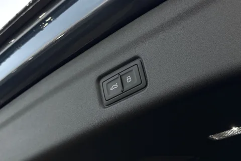  Audi Q6 E-Tron 83kWh S line Auto 5dr Thumbnail #28