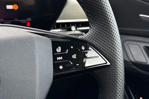  Audi Q6 E-Tron 83kWh S line Auto 5dr Thumbnail #37