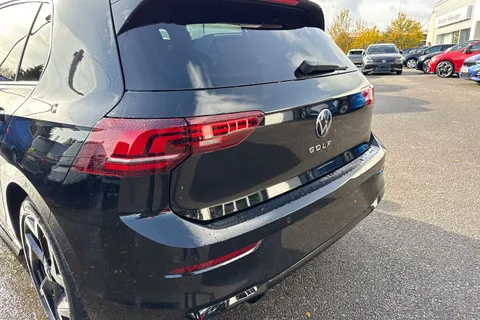 Volkswagen Golf 2.0 TDI R-Line DSG Euro 6 (s/s) 5dr Thumbnail #8