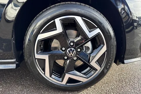 Volkswagen Golf 2.0 TDI R-Line DSG Euro 6 (s/s) 5dr Thumbnail #10