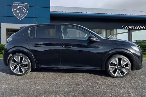 3 of 67 for PEUGEOT 208 100kW GT Premium 50kWh 5dr Auto