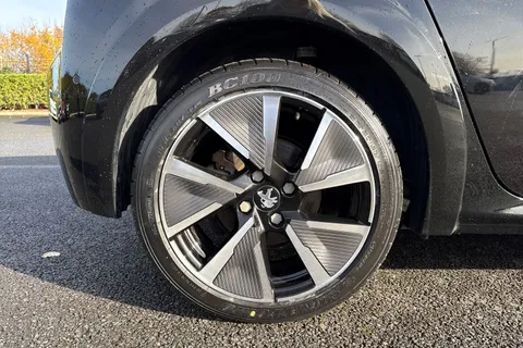 11 of 67 for PEUGEOT 208 100kW GT Premium 50kWh 5dr Auto