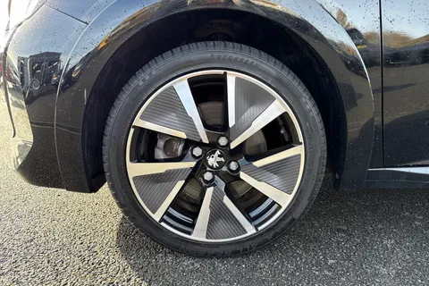 12 of 67 for PEUGEOT 208 100kW GT Premium 50kWh 5dr Auto